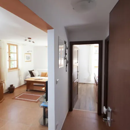 12556a Apartment